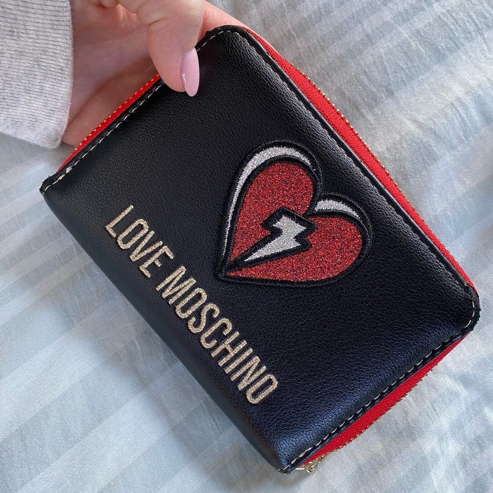 Love Moschino wallet OFFERS OPEN